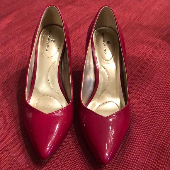 Bandolino Red Point Toe Heels in size 5.5M - Picture 2 of 11